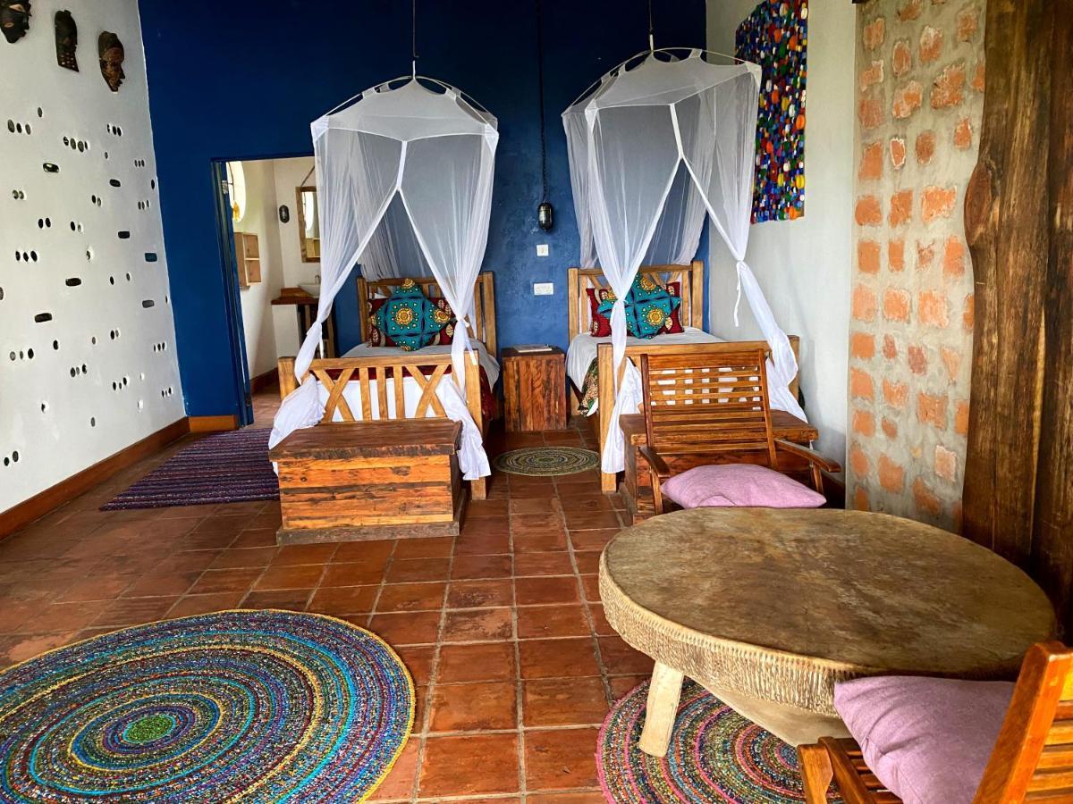 Chameleon Hill Forest Lodge Bwindi Экстерьер фото