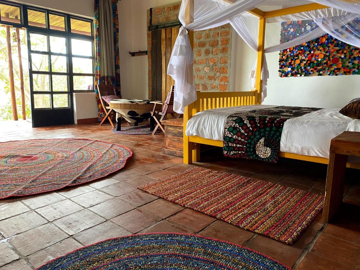Chameleon Hill Forest Lodge Bwindi Экстерьер фото