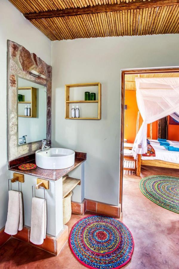 Chameleon Hill Forest Lodge Bwindi Экстерьер фото