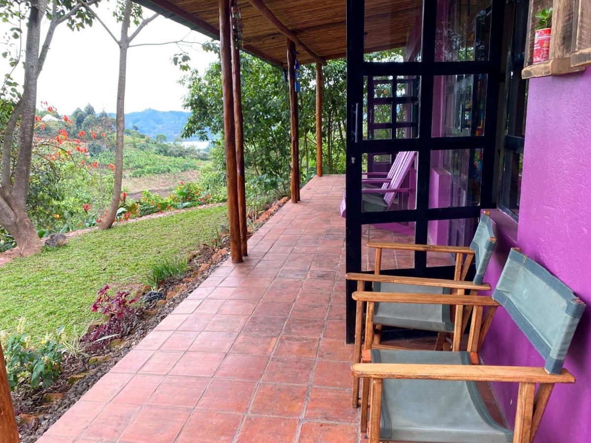 Chameleon Hill Forest Lodge Bwindi Экстерьер фото
