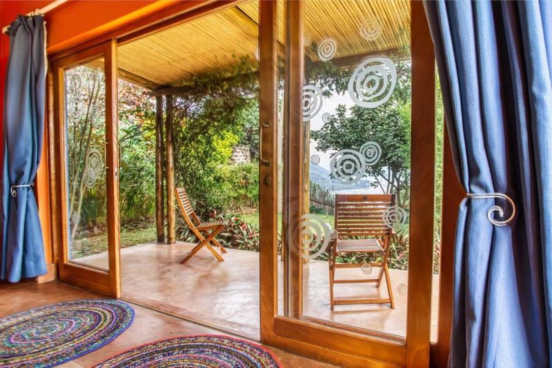 Chameleon Hill Forest Lodge Bwindi Экстерьер фото